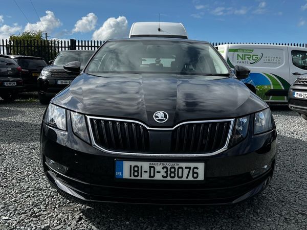 Skoda Octavia Saloon, Diesel, 2018, Black