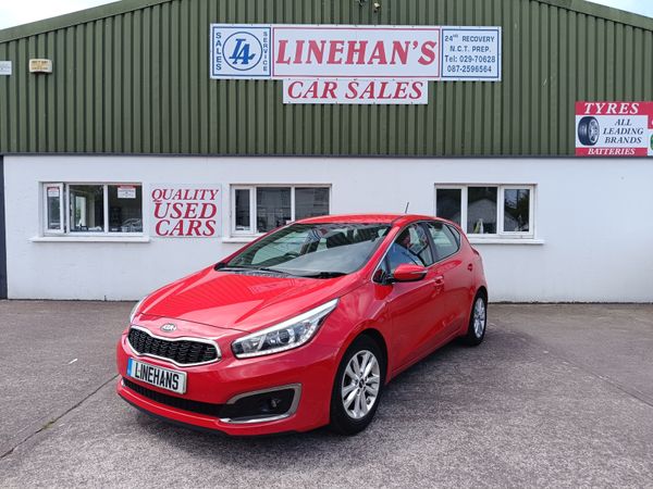Kia Ceed Hatchback, Diesel, 2016, Red