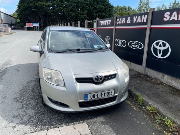 Toyota Auris Hatchback, Diesel, 2008, Silver