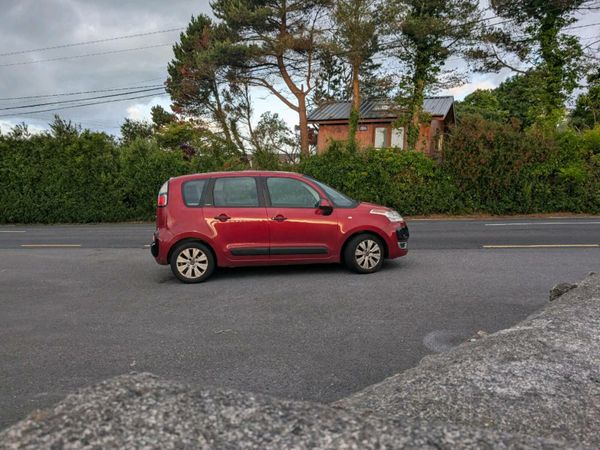 Citroen C3 Picasso MPV, Diesel, 2011, Red