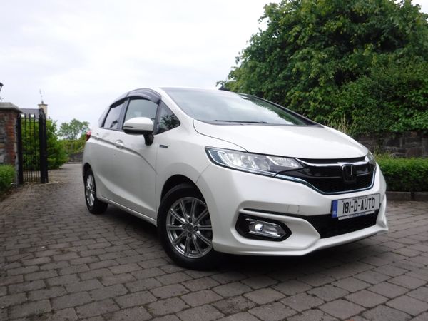 Honda Fit Hatchback, Petrol Hybrid, 2018, White