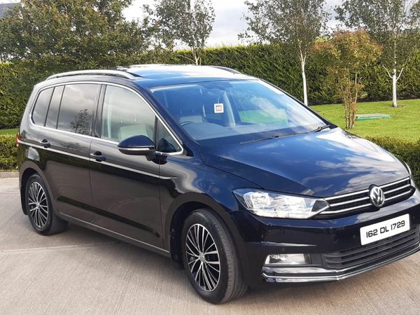 Volkswagen Touran MPV, Diesel, 2016, Black