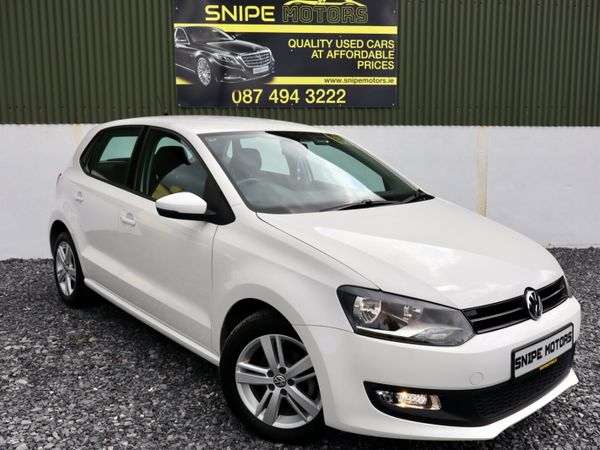 Volkswagen Polo Hatchback, Petrol, 2014, White