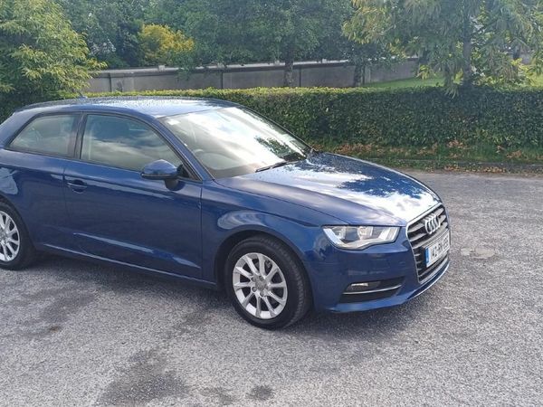 Audi A3 Hatchback, Diesel, 2014, Blue