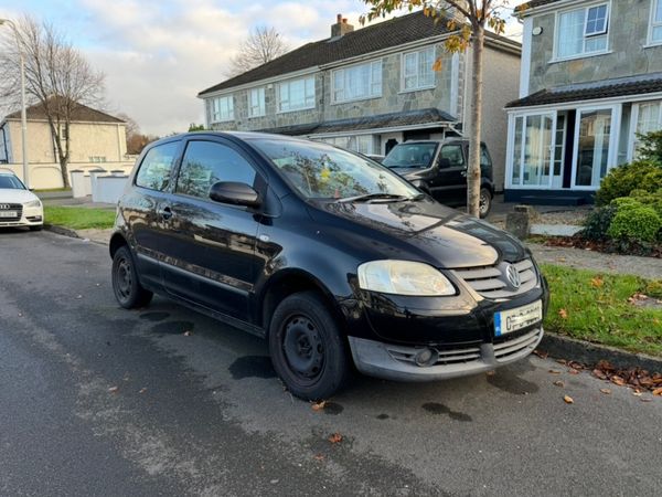 Volkswagen Fox Hatchback, Petrol, 2007, Black