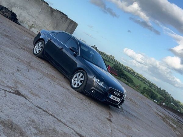 Audi A4 Saloon, Diesel, 2011, Grey