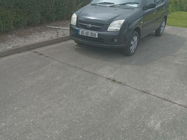 Suzuki Ignis Hatchback, Petrol, 2005, Black