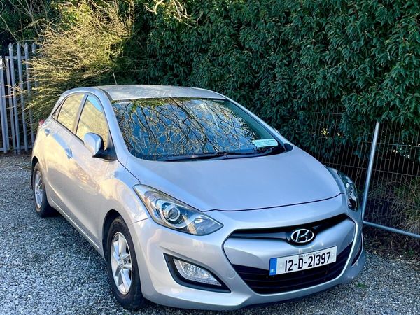 Hyundai i30 Hatchback, Diesel, 2012, Silver