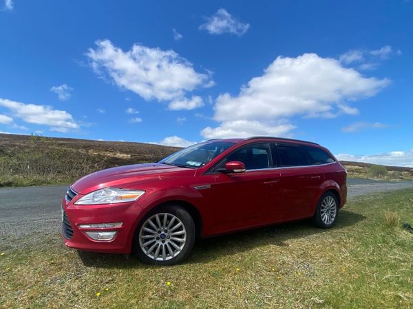 Ford Mondeo Estate, Diesel, 2013, Red