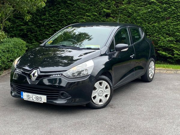 Renault Clio Hatchback, Petrol, 2015, Black