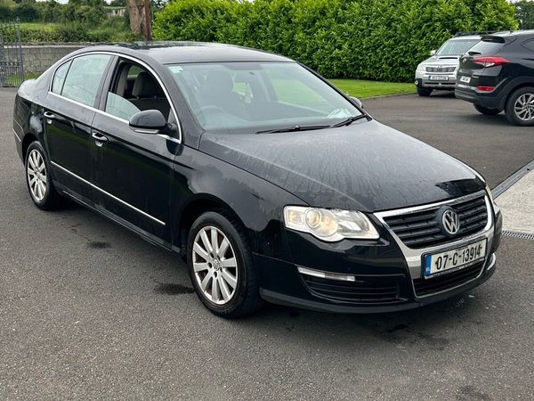 Volkswagen Passat Saloon, Petrol, 2007, Black