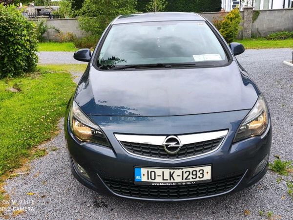 Opel Astra Hatchback, Diesel, 2010, Blue