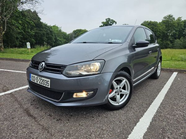 Volkswagen Polo Hatchback, Petrol, 2013, Grey