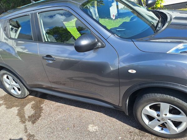 Nissan Juke SUV, Petrol, 2011, Grey