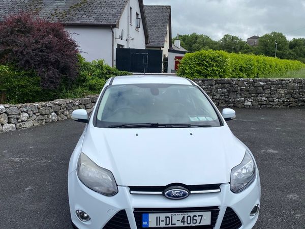 Ford Focus Hatchback, Diesel, 2011, White