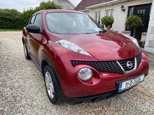 Nissan Juke SUV, Petrol, 2011, Red