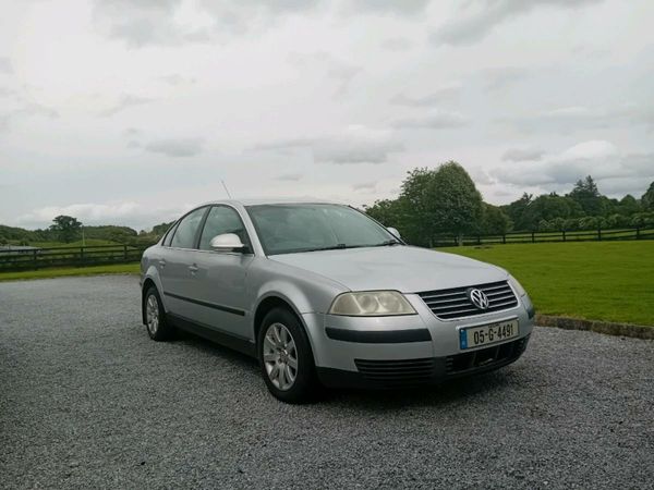 Volkswagen Passat Saloon, Diesel, 2005, Silver