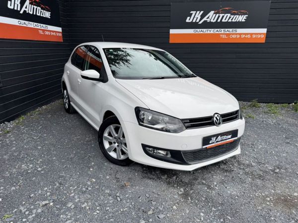 Volkswagen Polo Hatchback, Petrol, 2011, White