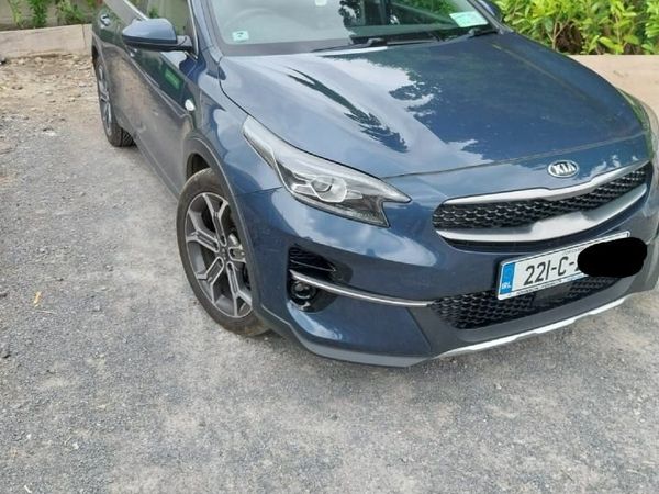 Kia XCeed Hatchback, Diesel, 2022, Blue