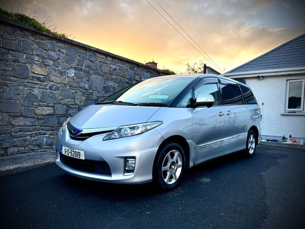 Toyota Estima MPV, Petrol Hybrid, 2011, Silver