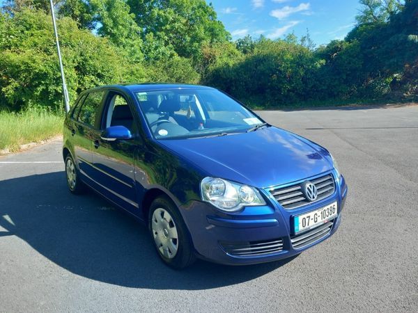 Volkswagen Polo Hatchback, Petrol, 2007, Blue