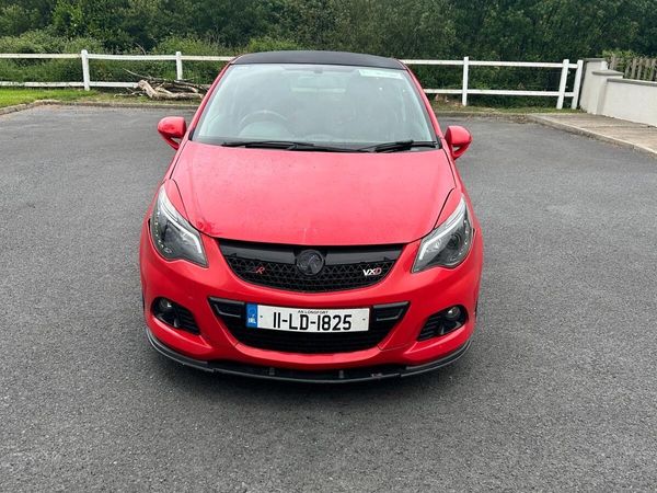 Vauxhall Corsa Hatchback, Petrol, 2011, Red