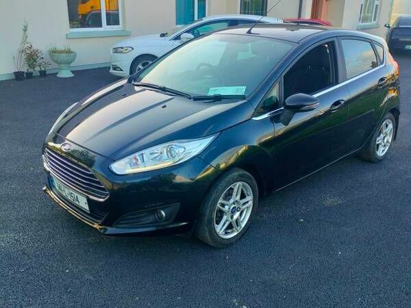 Ford Fiesta Hatchback, Diesel, 2014, Black