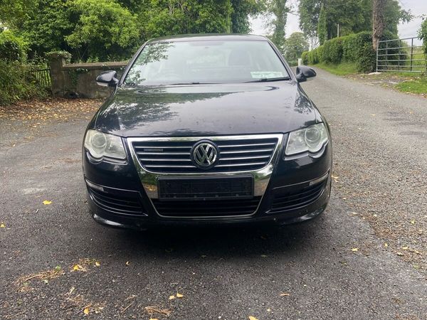 Volkswagen Passat Saloon, Diesel, 2010, Black