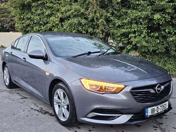Opel Insignia Hatchback, Diesel, 2018, Grey