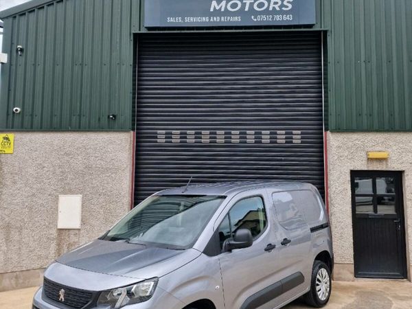 Peugeot Partner MPV, Diesel, 2018, Silver