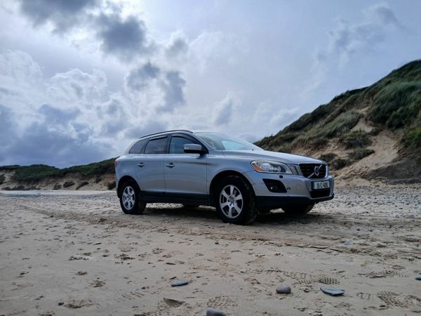 Volvo XC60 SUV, Diesel, 2010, Silver