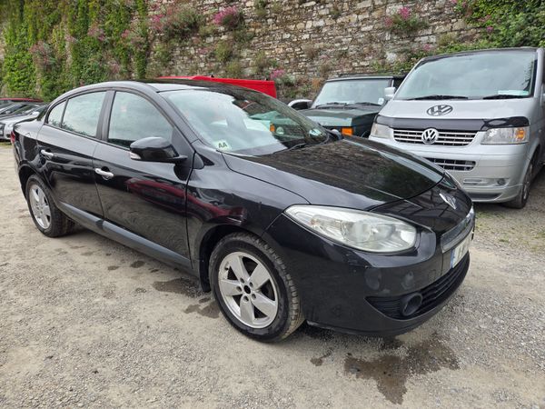 Renault Fluence Saloon, Diesel, 2011, Black