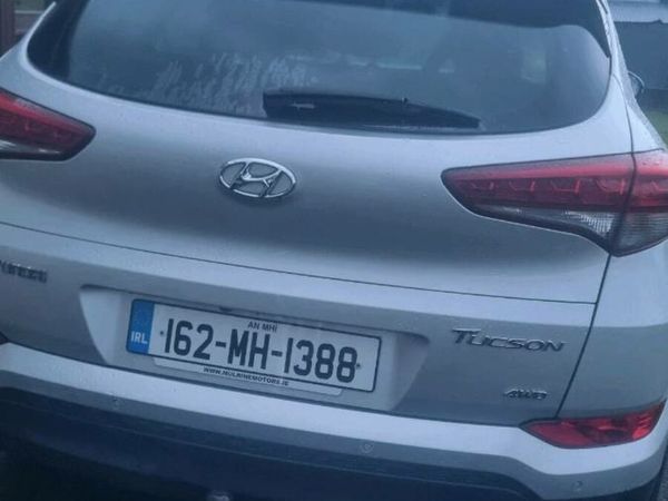 Hyundai Tucson SUV, Diesel, 2016, Silver