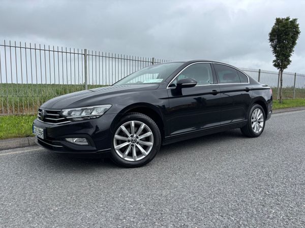 Volkswagen Passat Saloon, Diesel, 2022, Black