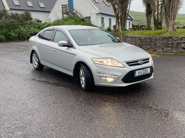 Ford Mondeo Saloon, Diesel, 2011, Silver