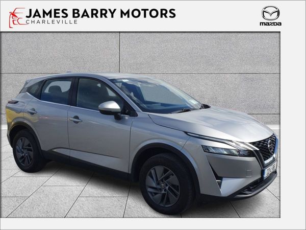 Nissan Qashqai MPV, Petrol, 2022, Grey