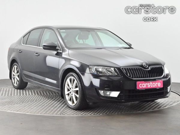 Skoda Octavia Saloon, Diesel, 2017, Black
