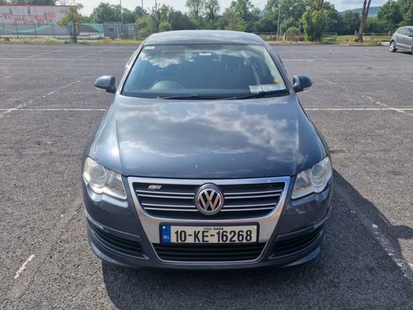 Volkswagen Passat Saloon, Diesel, 2010, Grey