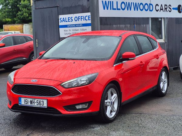 Ford Focus Hatchback, Diesel, 2015, Red