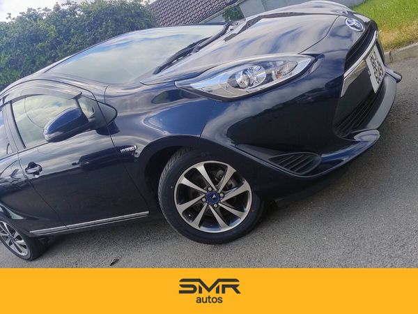 Toyota Aqua Hatchback, Petrol Hybrid, 2018, Blue