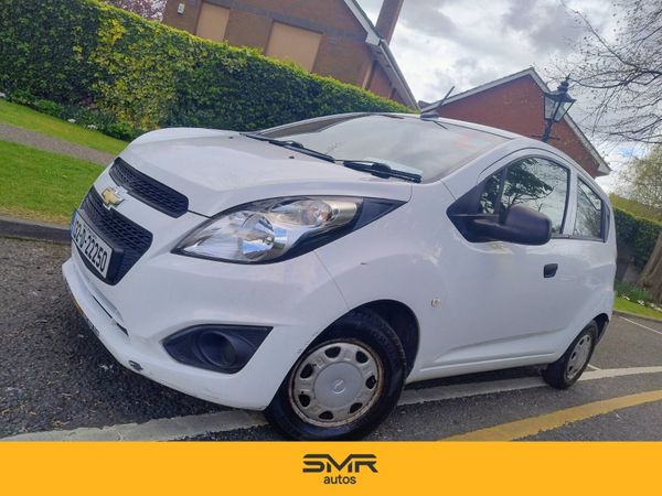 Chevrolet Spark Hatchback, Petrol, 2013, White
