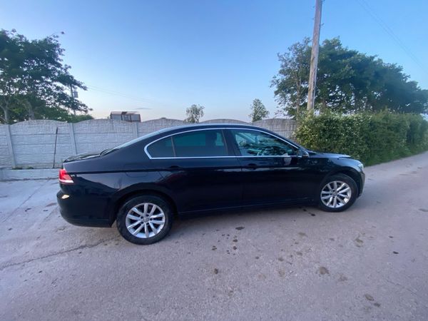 Volkswagen Passat Saloon, Diesel, 2016, Black