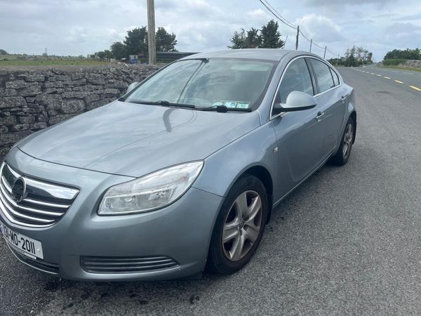 Vauxhall Insignia Hatchback, Diesel, 2013, Silver