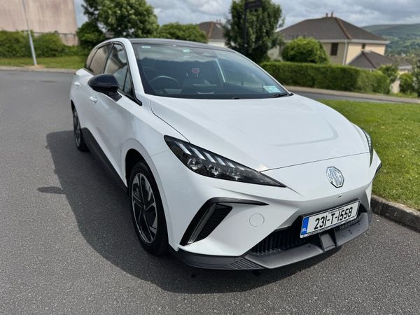 MG MG4 Hatchback, Electric, 2023, White