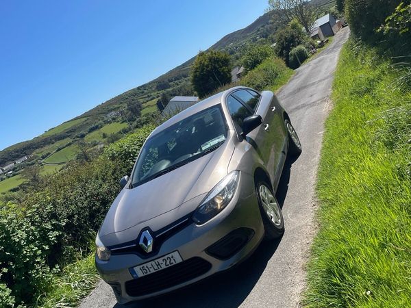 Volkswagen Polo Hatchback, Diesel, 2013, White
