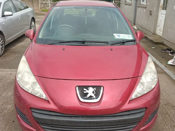 Peugeot 207 Hatchback, Petrol, 2010, Red