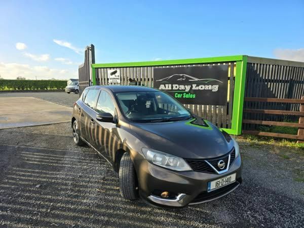 Nissan Pulsar Hatchback, Petrol, 2016, Brown