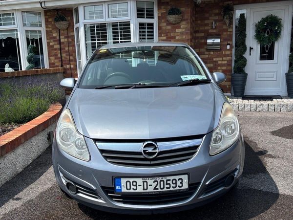 Opel Corsa Hatchback, Petrol, 2009, Silver