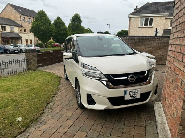 Nissan Serena MPV, Petrol Hybrid, 2017, White