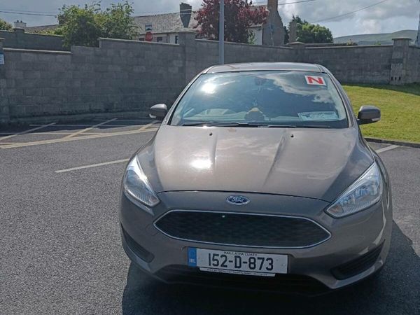Ford Focus Hatchback, Diesel, 2015, Brown
